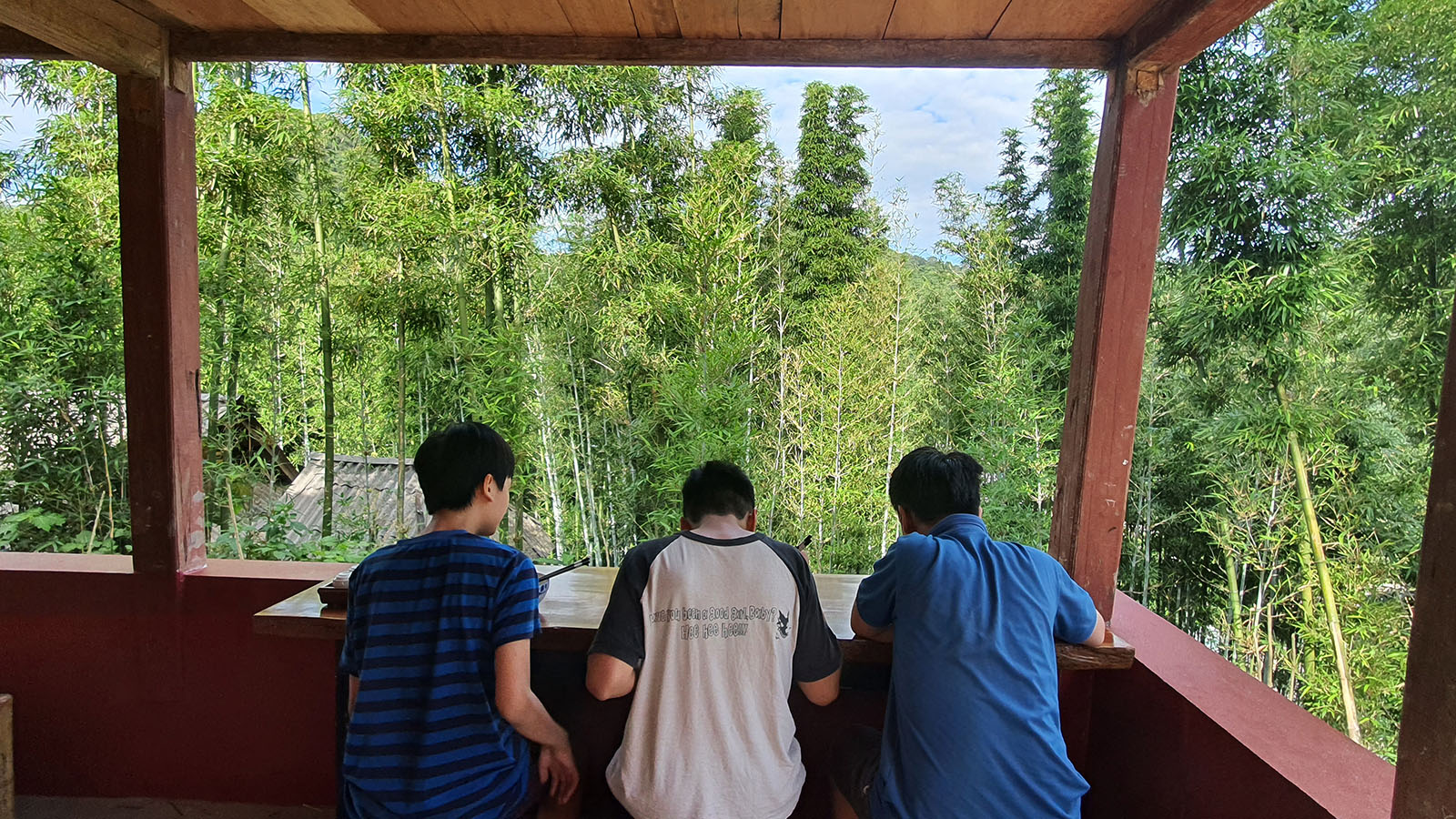 Mai's House Lũng Vân