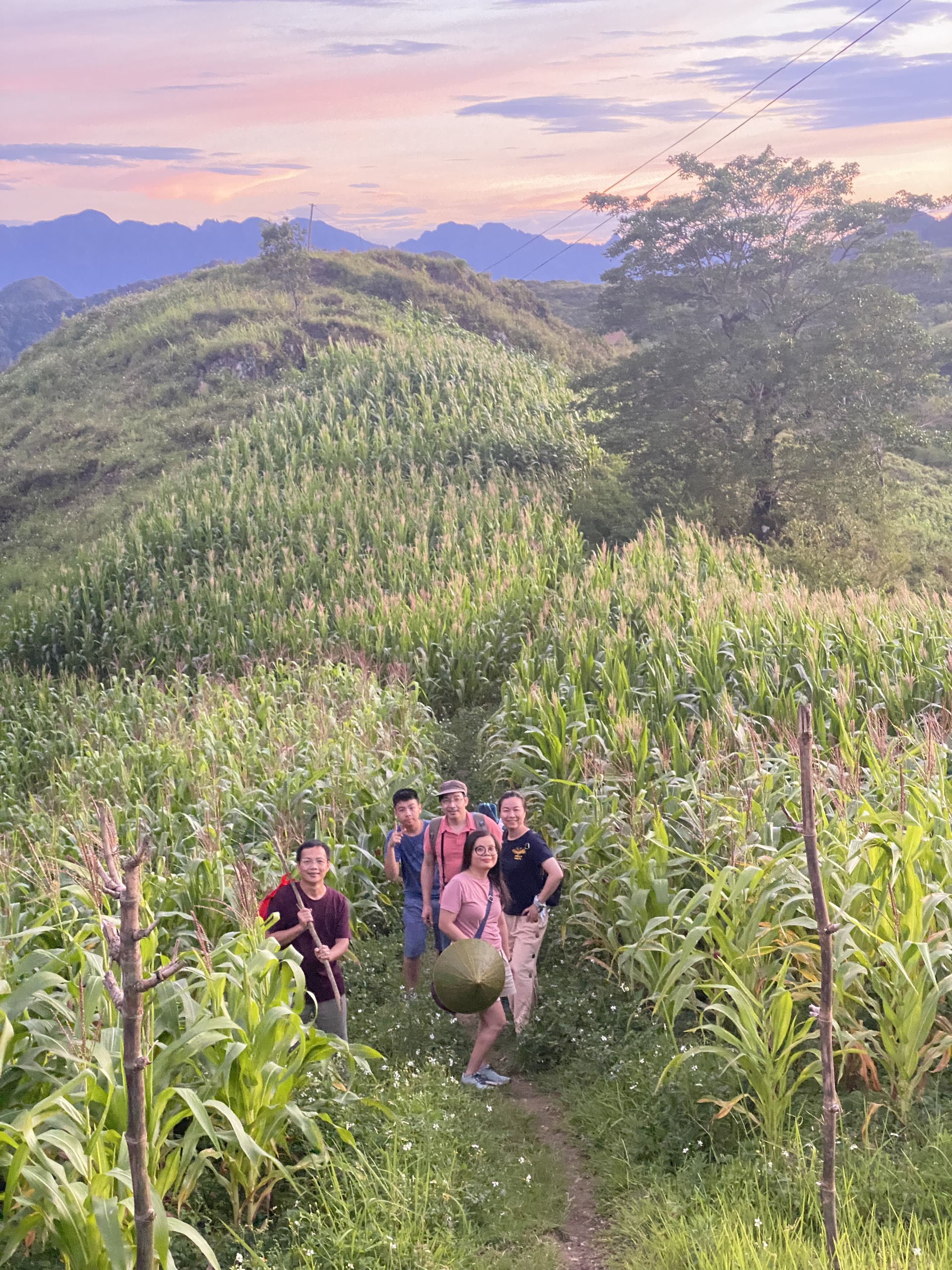 Trekking in Lung Van